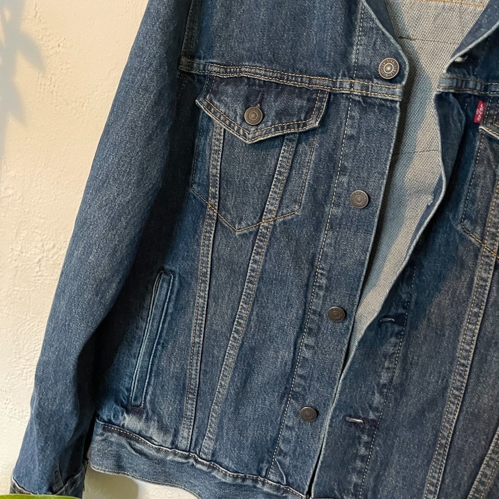 Levi’s TRUCKER JACKET - Picture 2 of 5